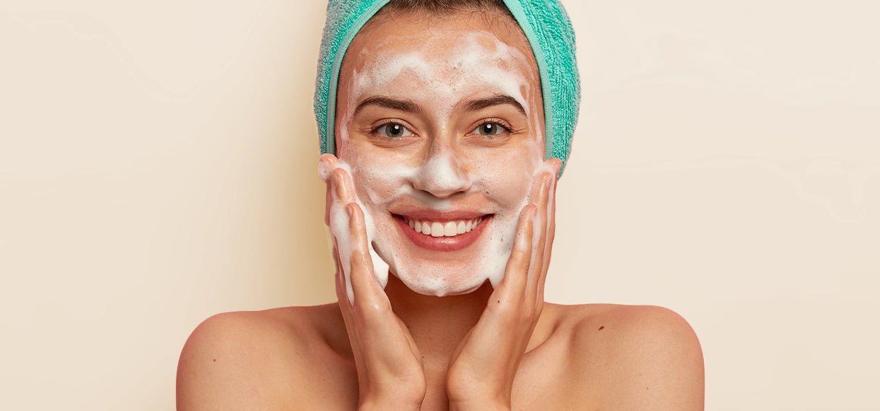 Peau grasse : faut-il l’hydrater ?